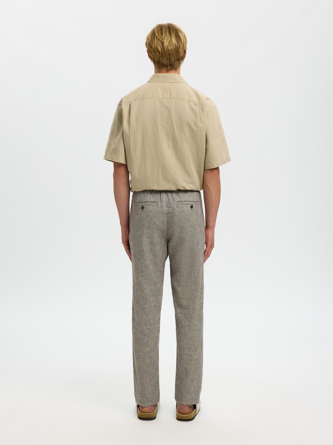 model_shot-back